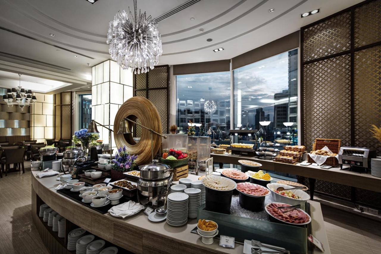 グランデ センター ポイント ホテル ターミナル 21【SHA Plus+認定】 バンコク都 エクステリア 写真 The Club Lounge at the Grand Hyatt Bangkok