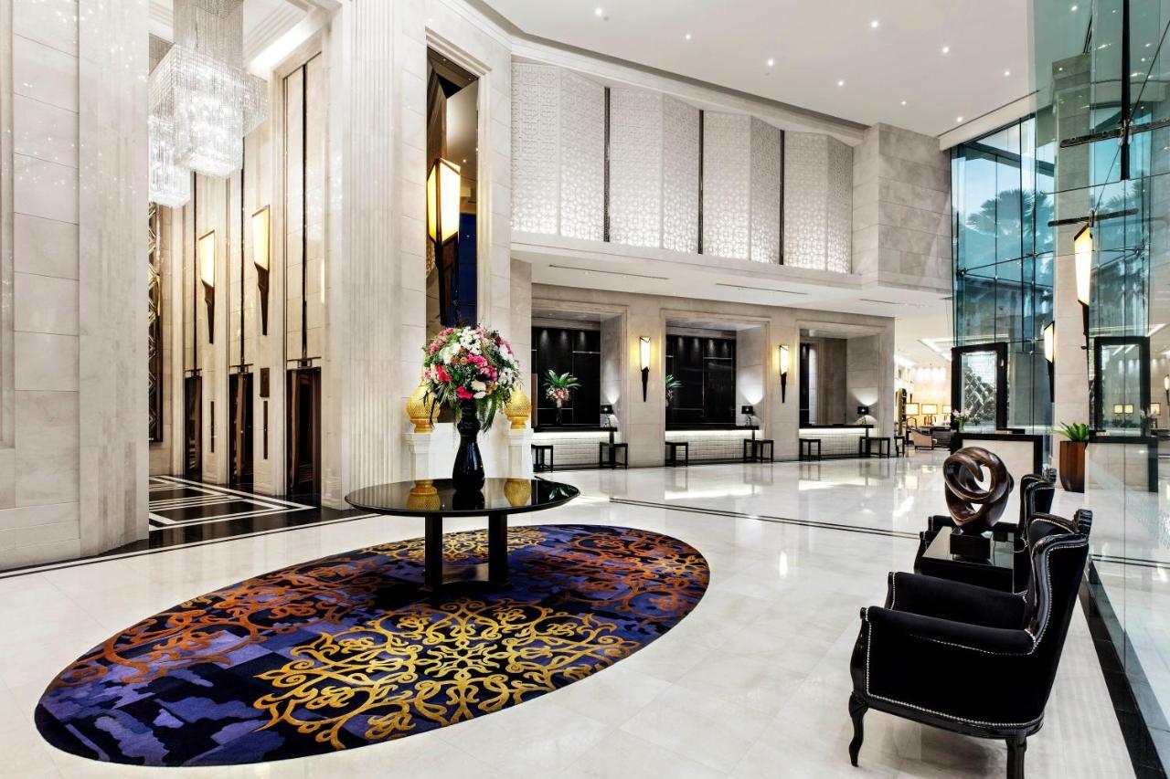 グランデ センター ポイント ホテル ターミナル 21【SHA Plus+認定】 バンコク都 エクステリア 写真 The lobby of the hotel