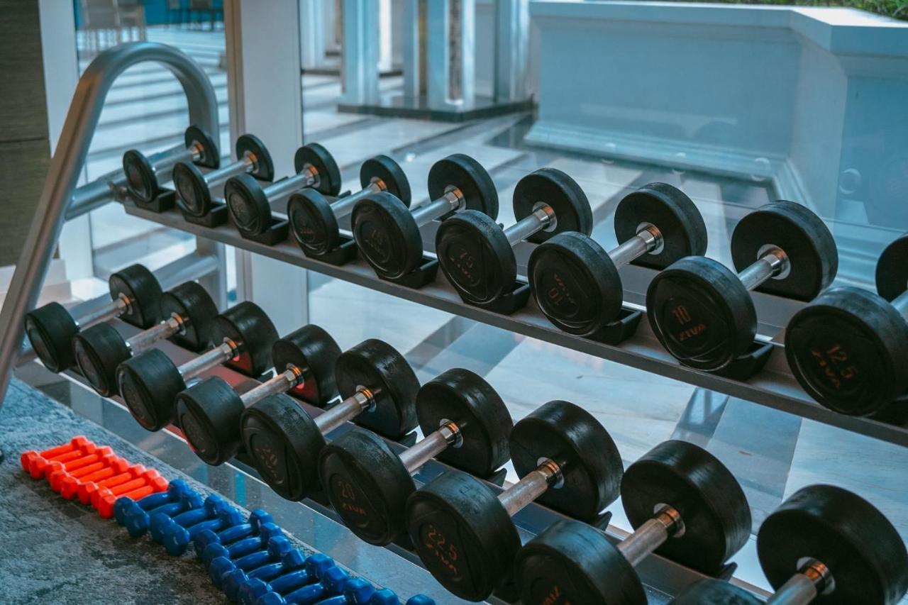 グランデ センター ポイント ホテル ターミナル 21【SHA Plus+認定】 バンコク都 エクステリア 写真 Dumbbells on a rack