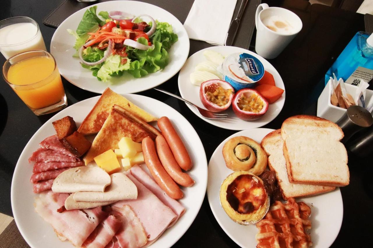 グランデ センター ポイント ホテル ターミナル 21【SHA Plus+認定】 バンコク都 エクステリア 写真 A German breakfast